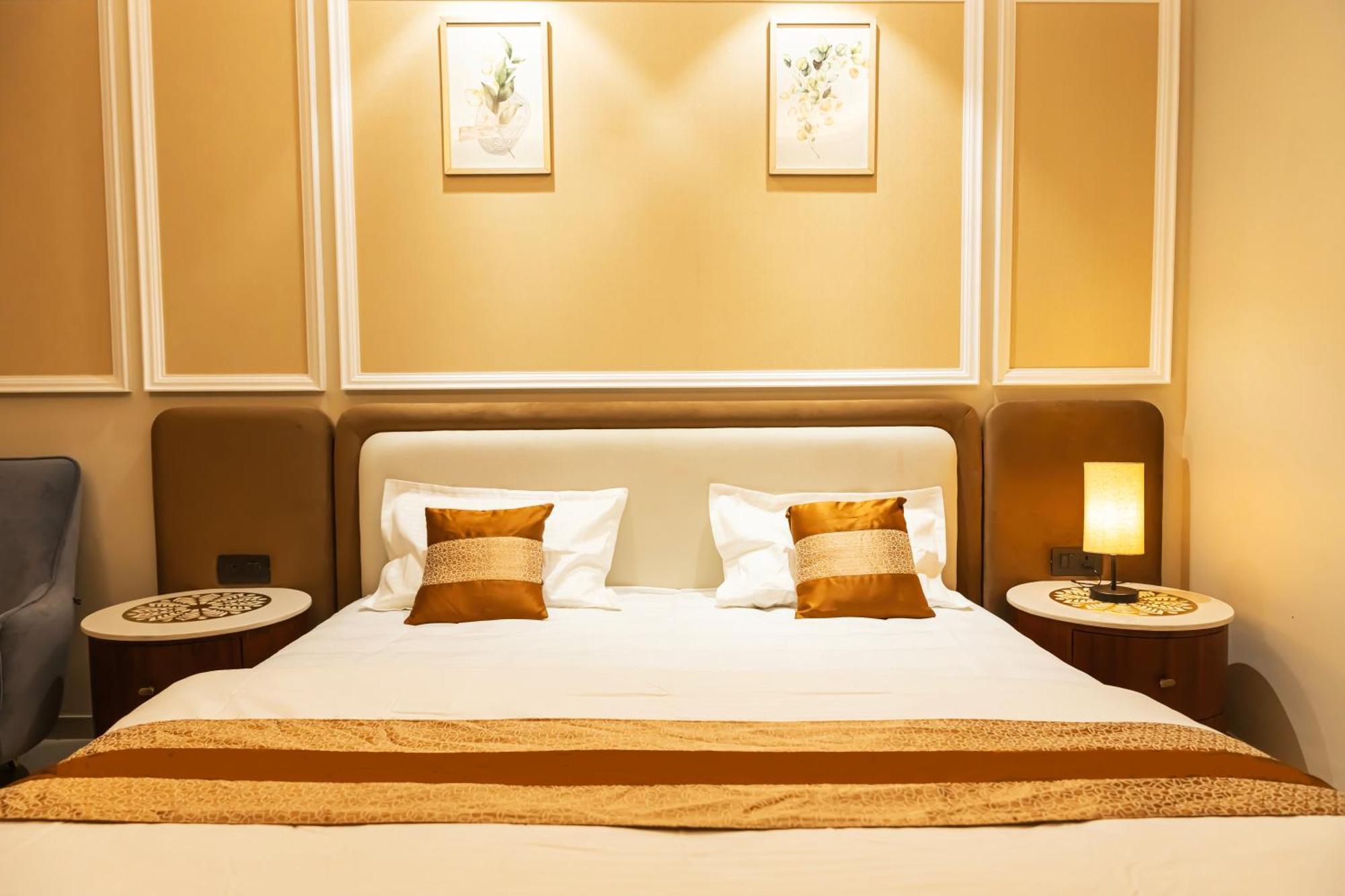 Omaxe Hazratganj , Khusi Mahal Bed and Breakfast Λάκναου Εξωτερικό φωτογραφία